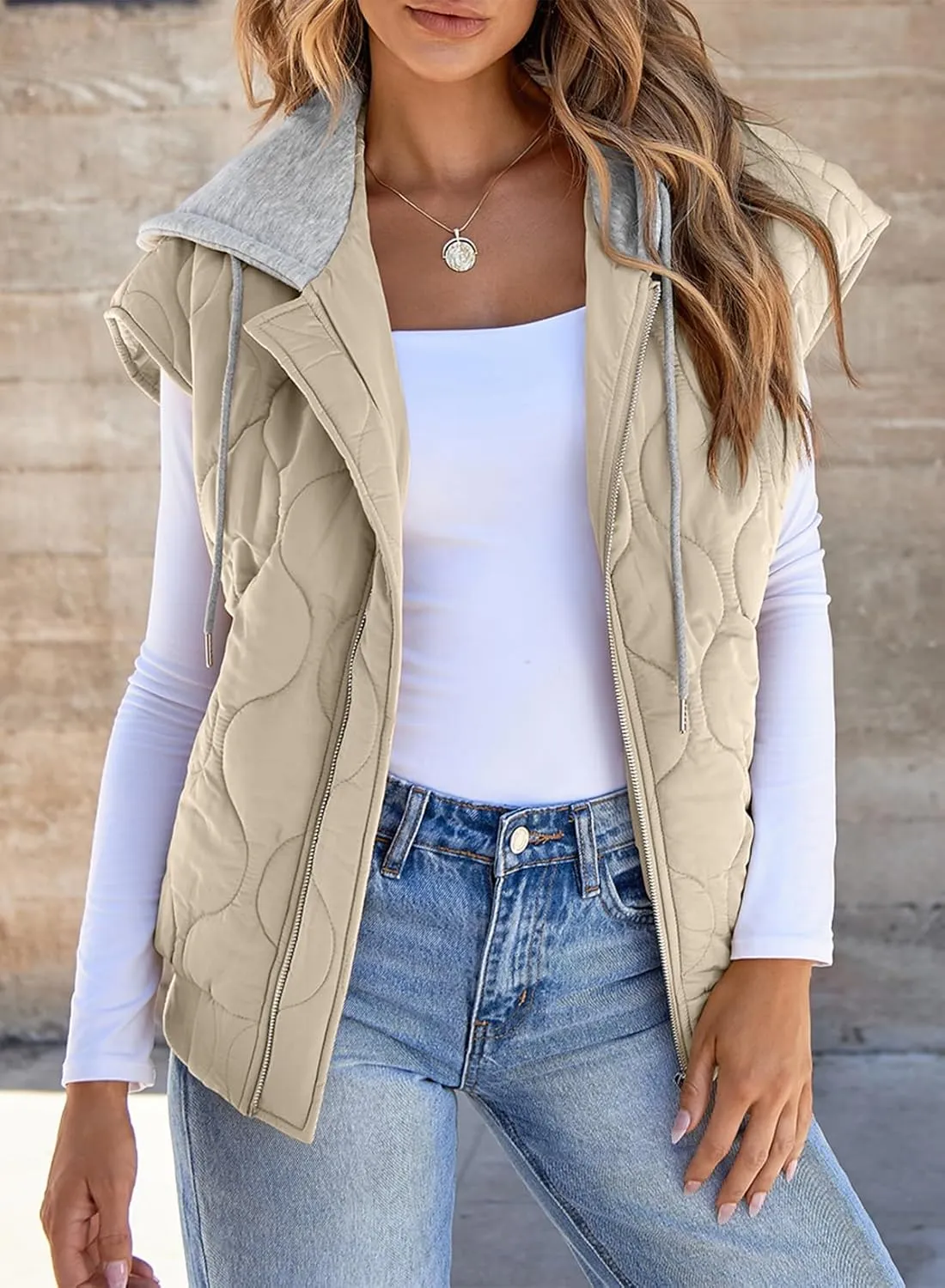 EVALESS Hooded Puffer Vest Women 2024 Zip Up Sleeveless Quilted Vests with Pockets